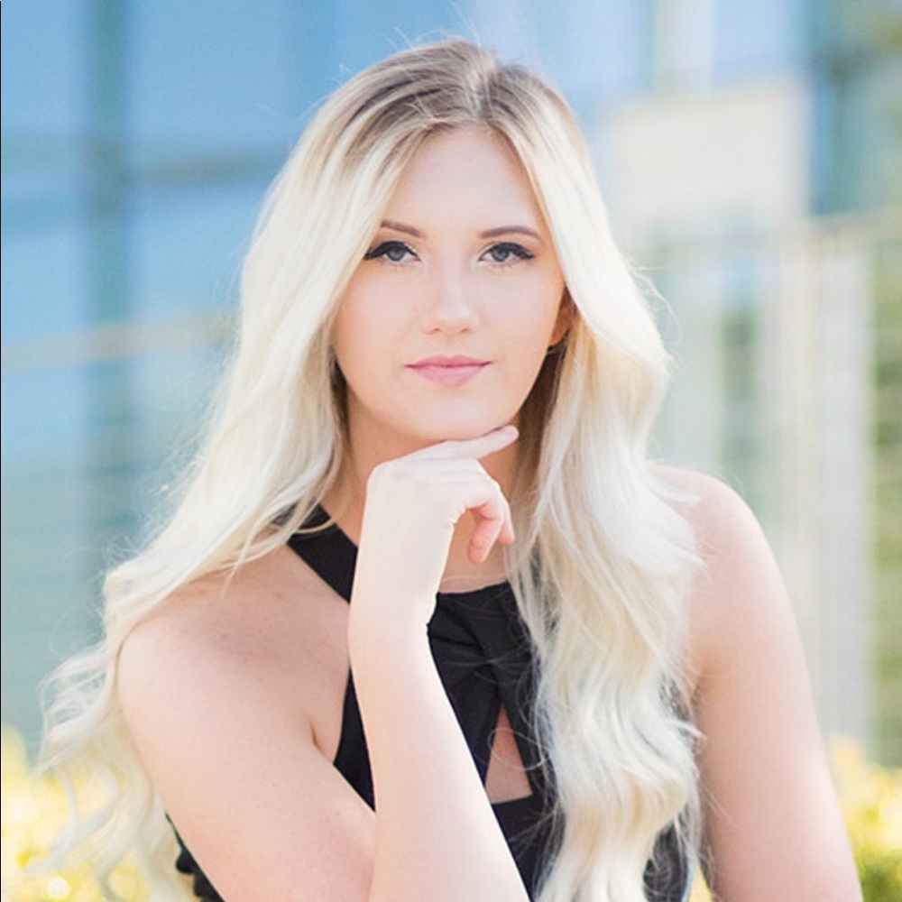 Meet your Posher, Hannah